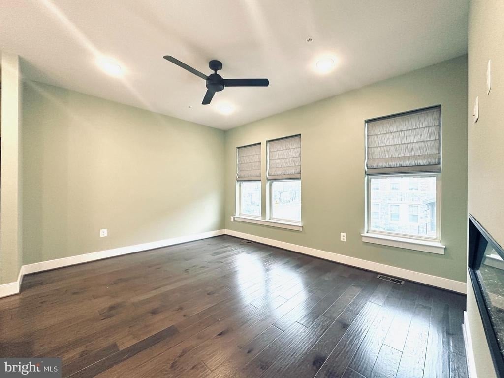 1009 Rockwell Avenue - Photo 12