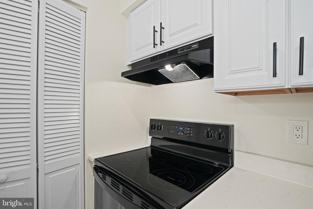 1611 Carriage House Terrace - Photo 16