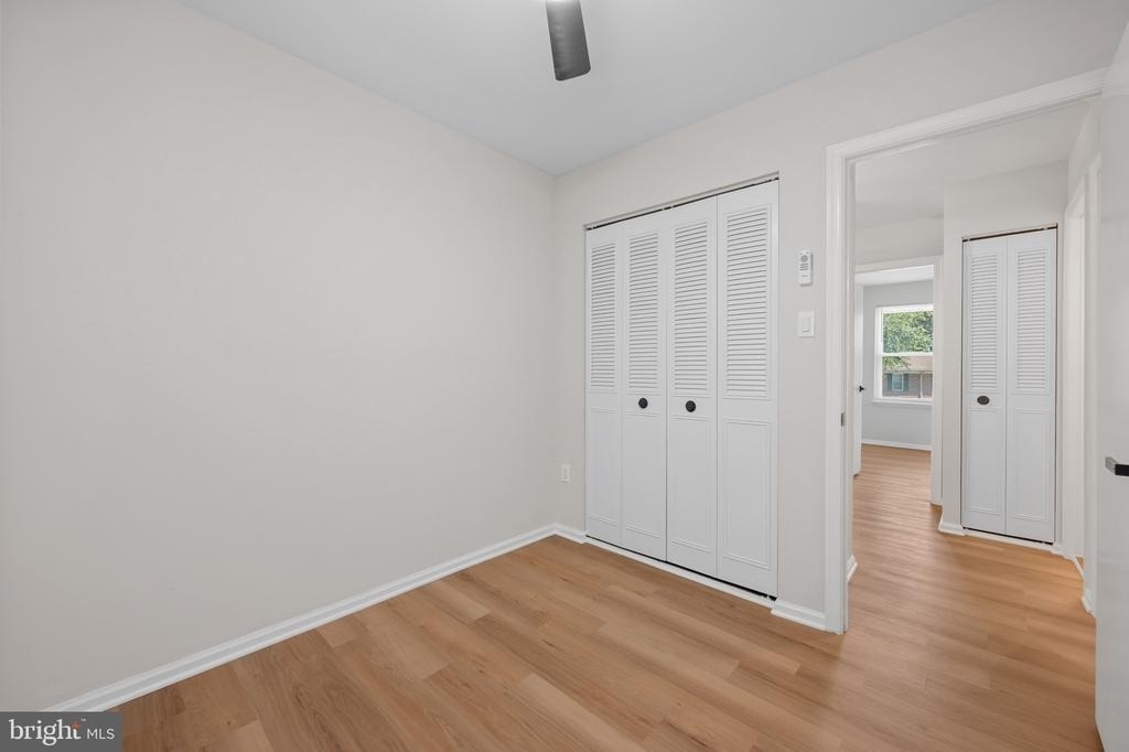 6356 Ducketts Lane - Photo 14