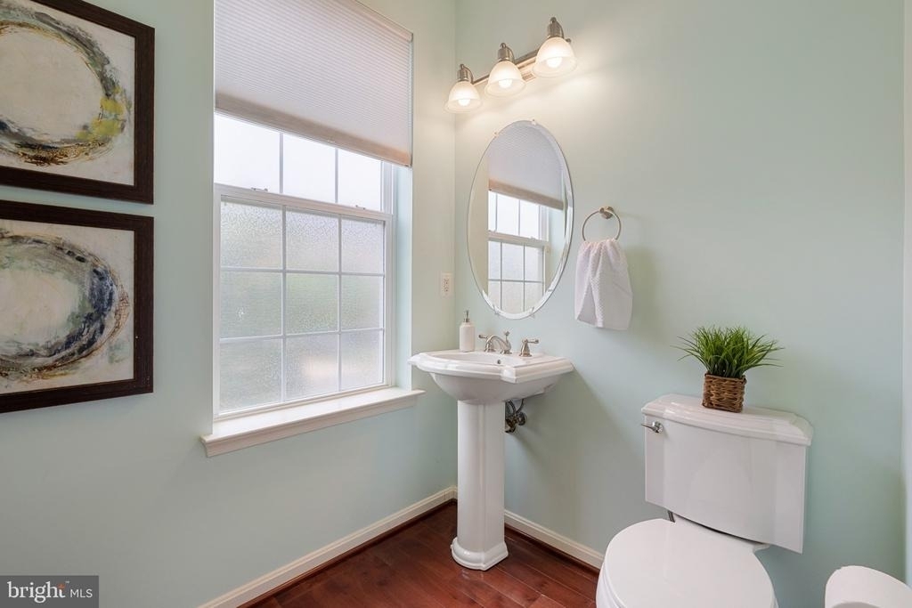 232 Mohegan Drive - Photo 23