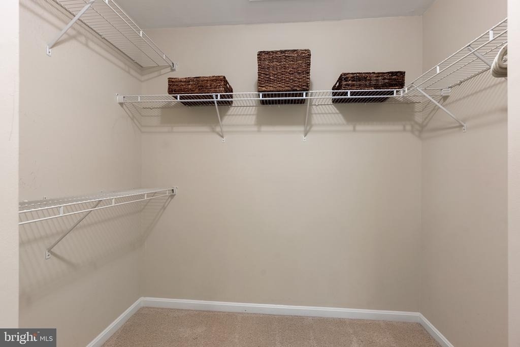 232 Mohegan Drive - Photo 24