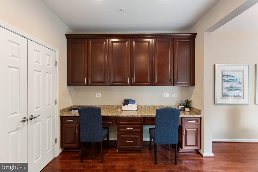 232 Mohegan Drive - Photo 12