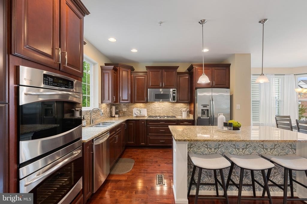 232 Mohegan Drive - Photo 11