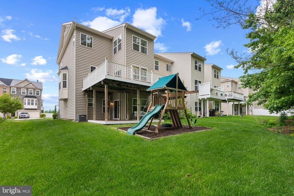 232 Mohegan Drive - Photo 32