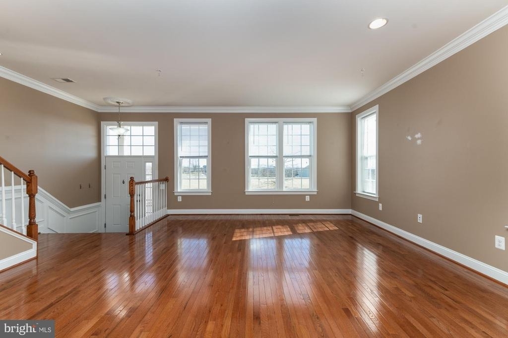 1155 Potomac View Parkway - Photo 5