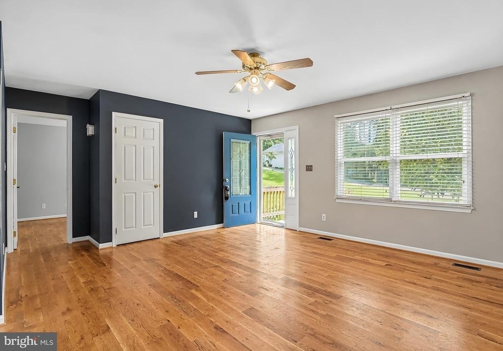 8433 Sailboat Lane - Photo 6