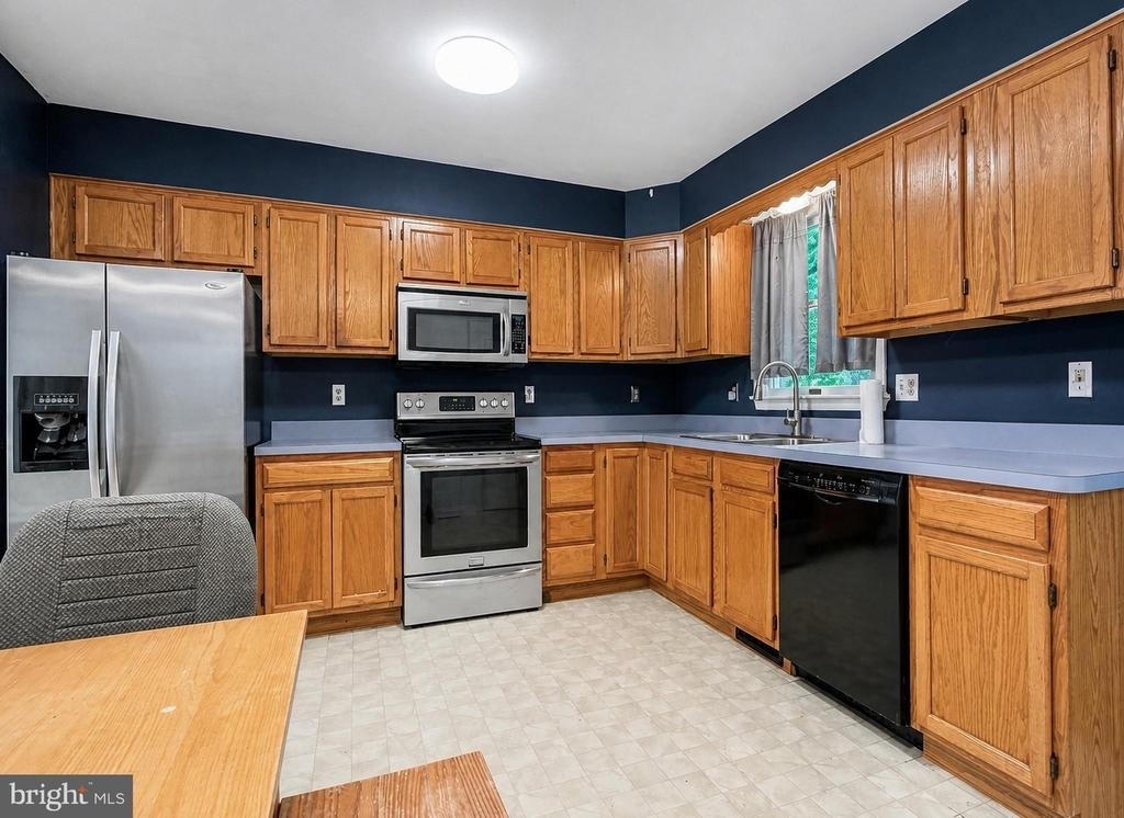8433 Sailboat Lane - Photo 11
