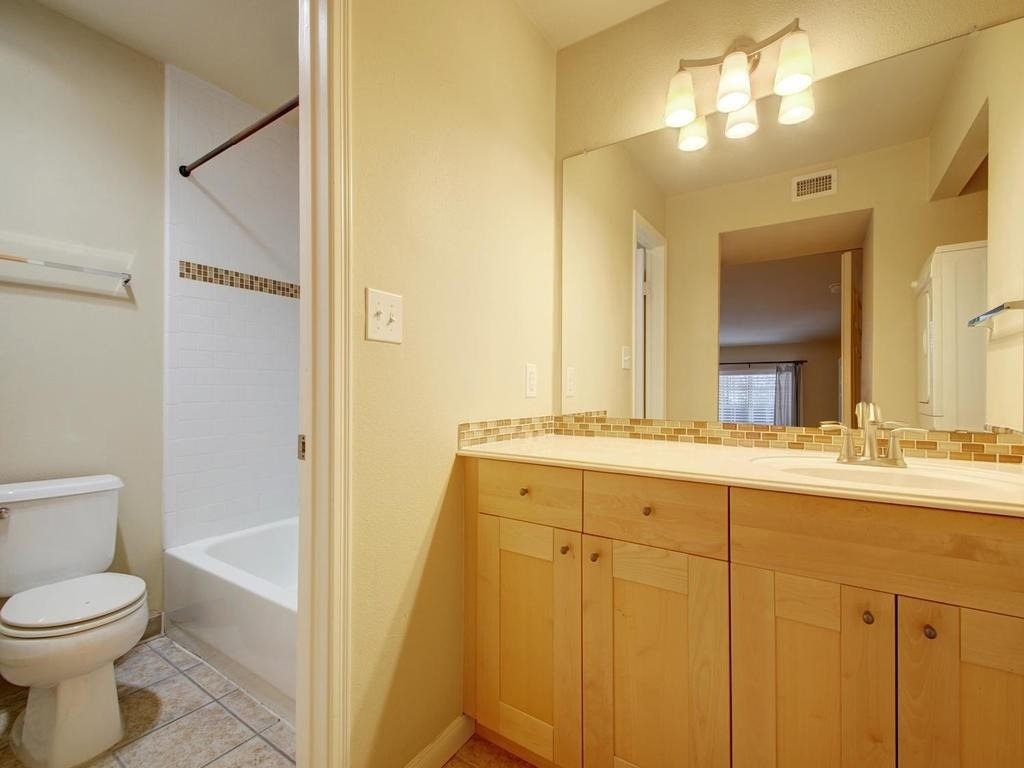 7685 Northcross Dr - Photo 9