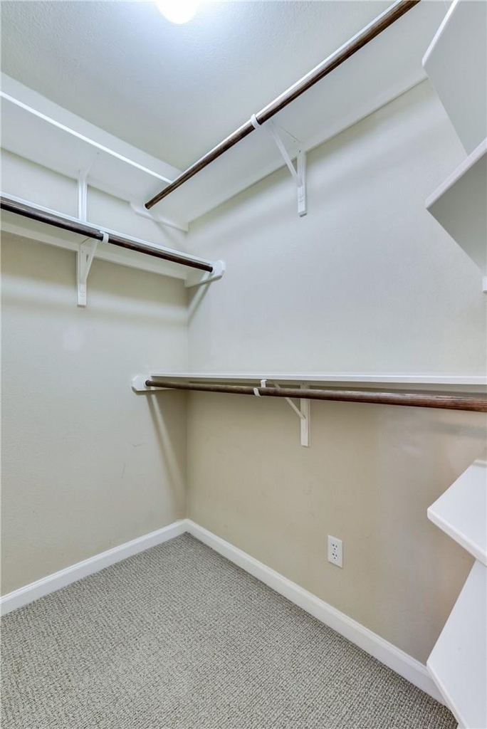 7685 Northcross Dr - Photo 8