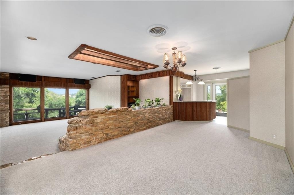610 Lancelot Way - Photo 17