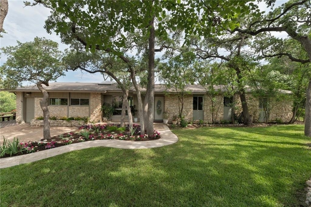 610 Lancelot Way - Photo 7