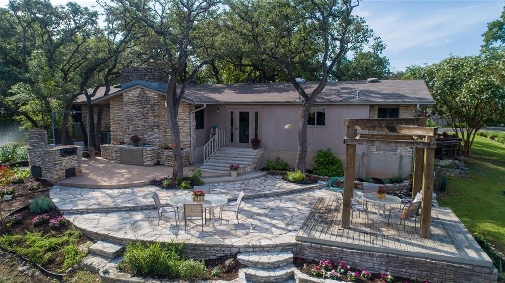 610 Lancelot Way - Photo 6