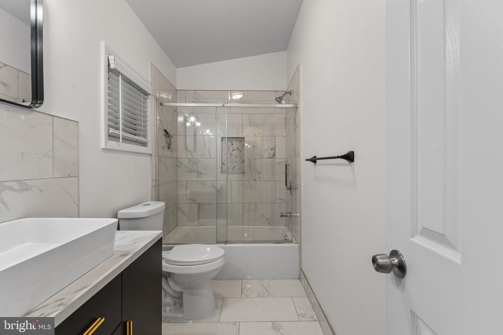 5801 Stuart Avenue - Photo 24
