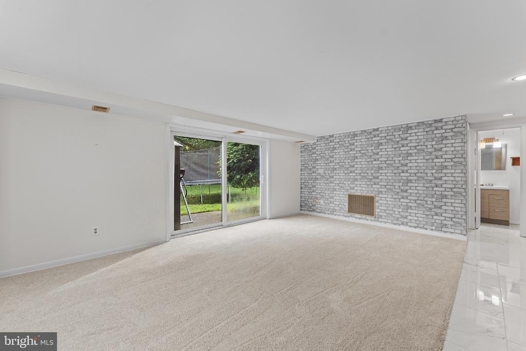 5801 Stuart Avenue - Photo 26