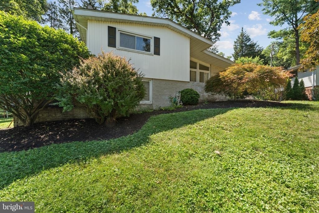 5801 Stuart Avenue - Photo 1