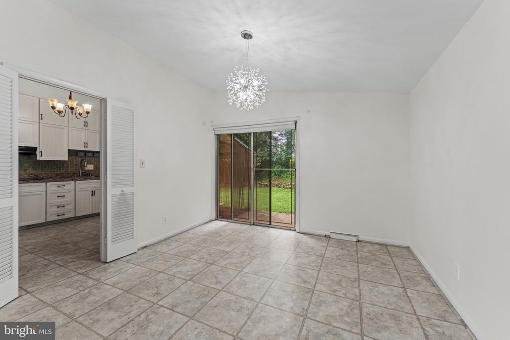 5801 Stuart Avenue - Photo 11