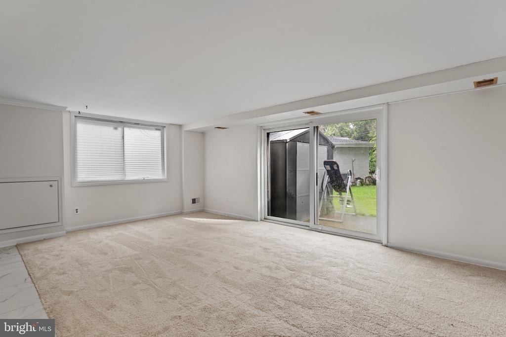 5801 Stuart Avenue - Photo 27