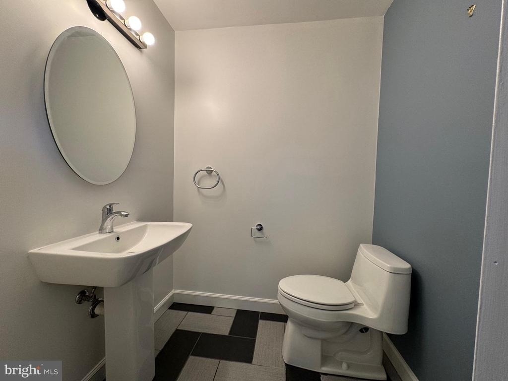 1717 Fallsway Drive - Photo 10