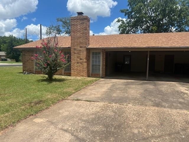 812 Ranch Rd - Photo 0