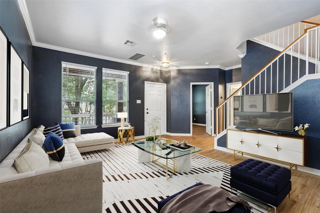 1001 Monadale Trl - Photo 1