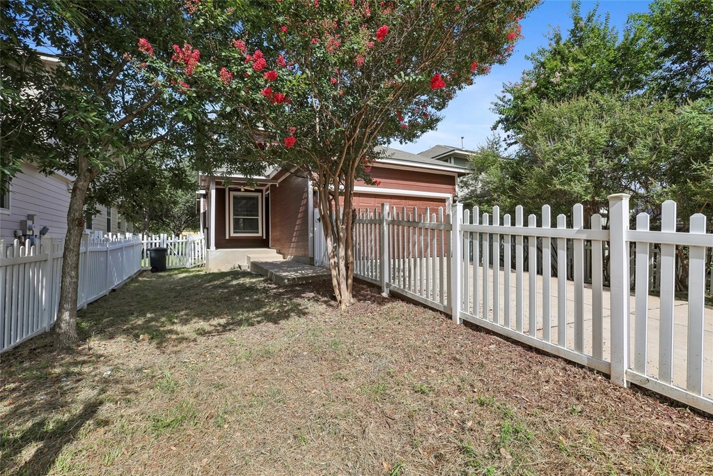 1001 Monadale Trl - Photo 30