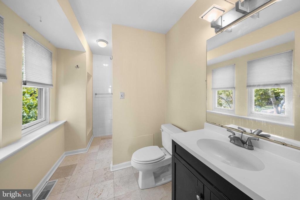 1016 Kirk Avenue - Photo 14