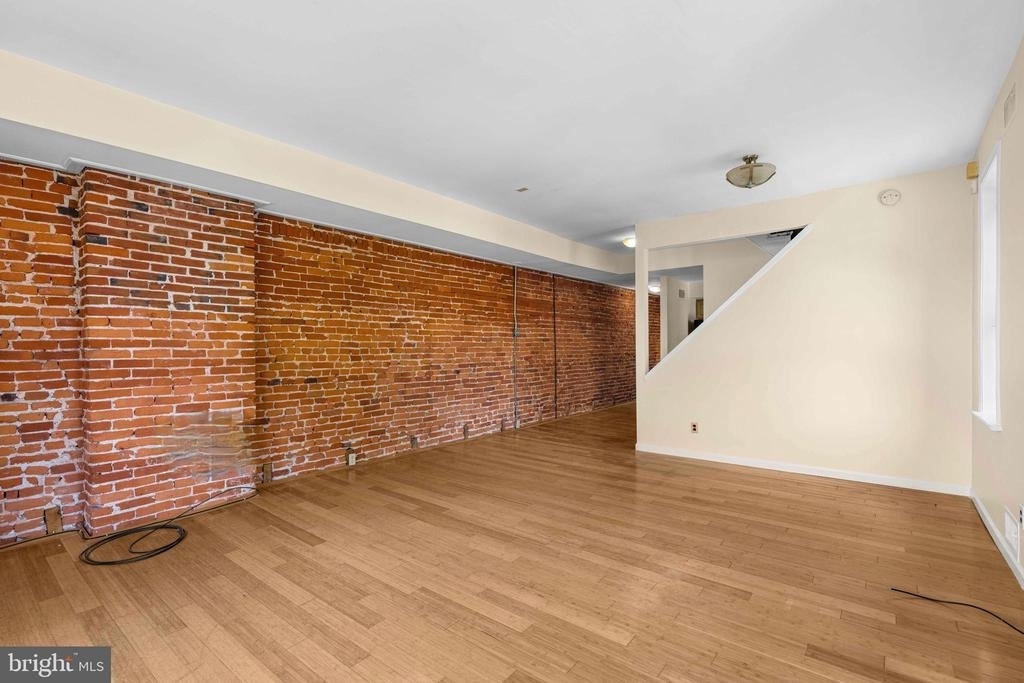 1016 Kirk Avenue - Photo 8