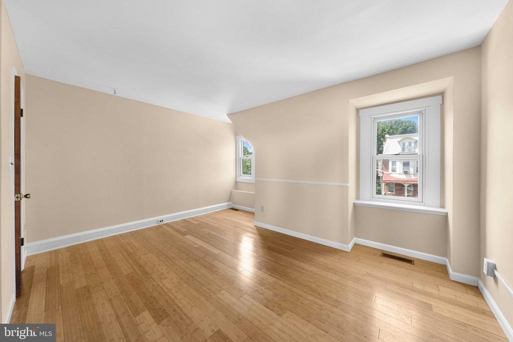 1016 Kirk Avenue - Photo 16