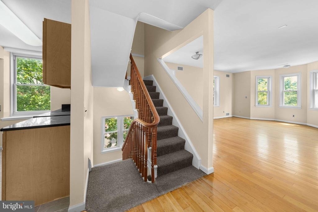 1016 Kirk Avenue - Photo 7