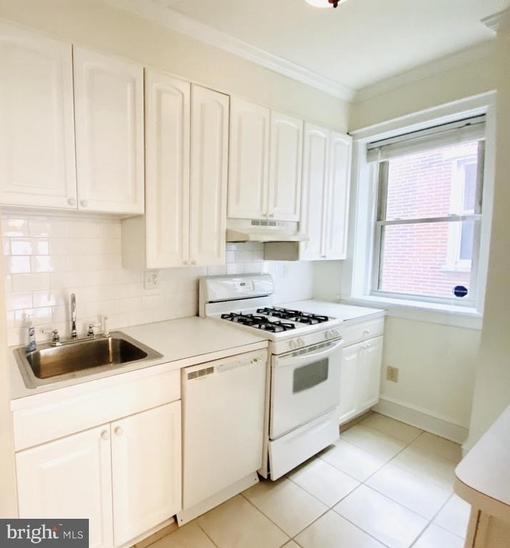 1505 Delaware Avenue - Photo 5