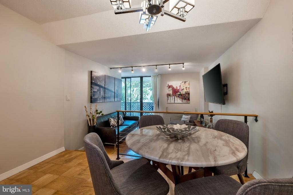 2201 L Street Nw - Photo 9