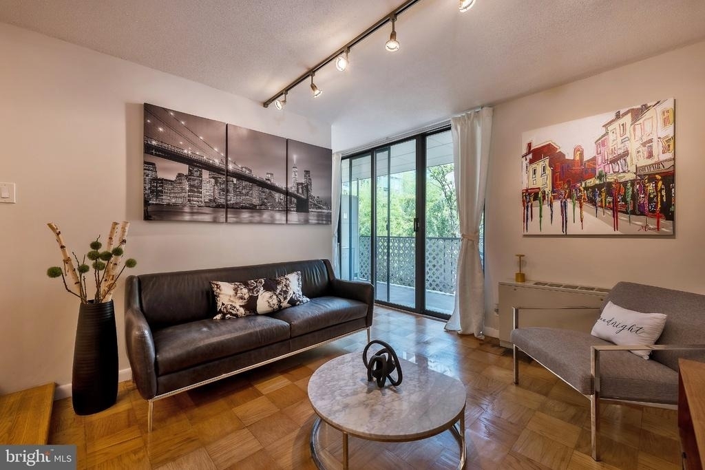 2201 L Street Nw - Photo 12