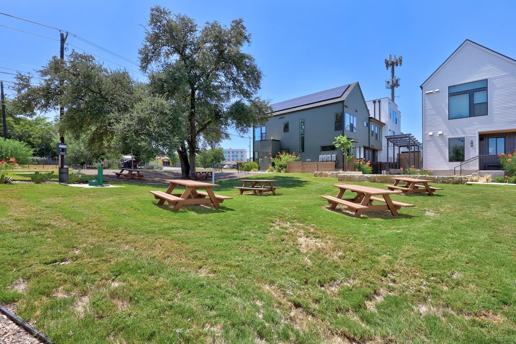 2200 Mcfly St - Photo 22