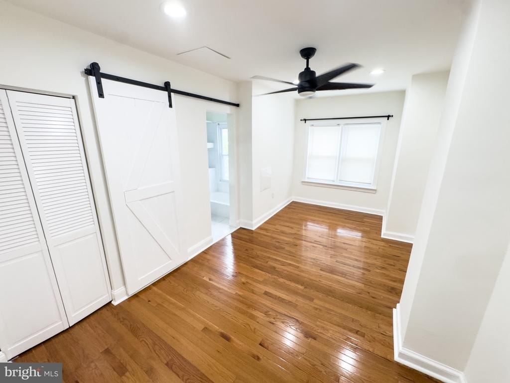 2807 4th Street Ne - Photo 6