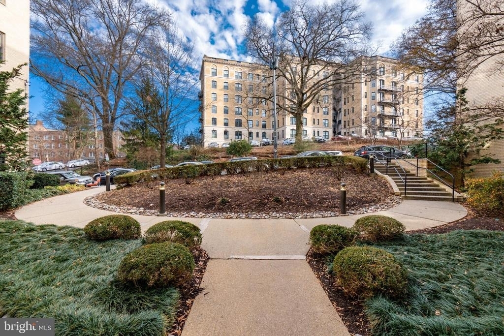 1801 Clydesdale Place Nw - Photo 3