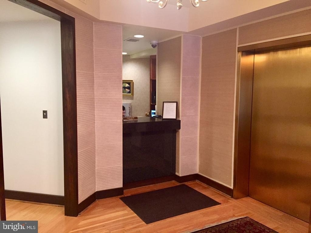 1077 30th Street Nw - Photo 3
