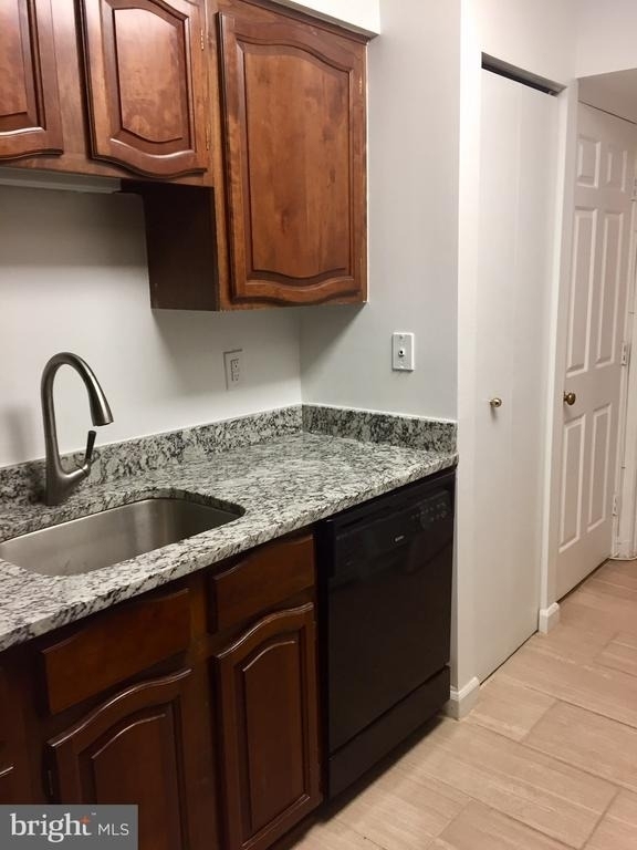 1077 30th Street Nw - Photo 8