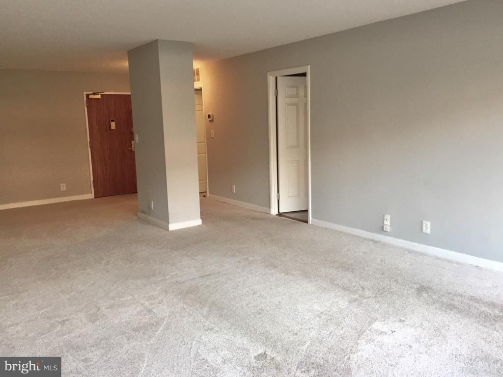 1077 30th Street Nw - Photo 4