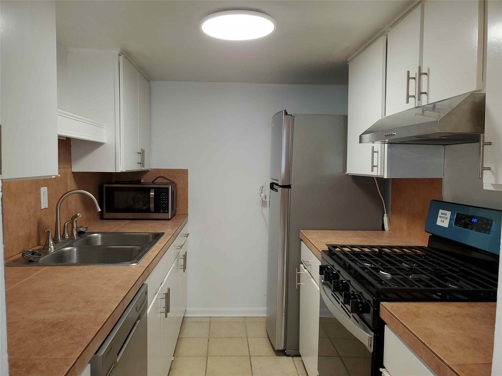 1800 Lavaca St - Photo 2