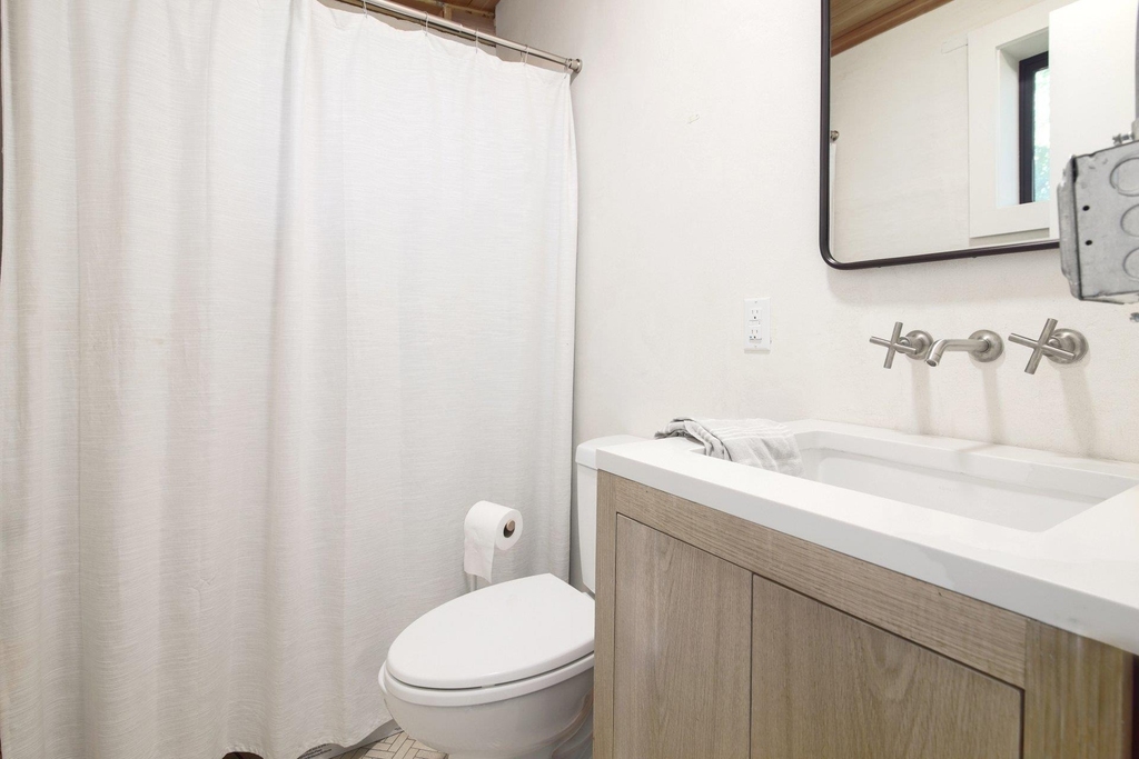 108 Chicon St - Photo 20