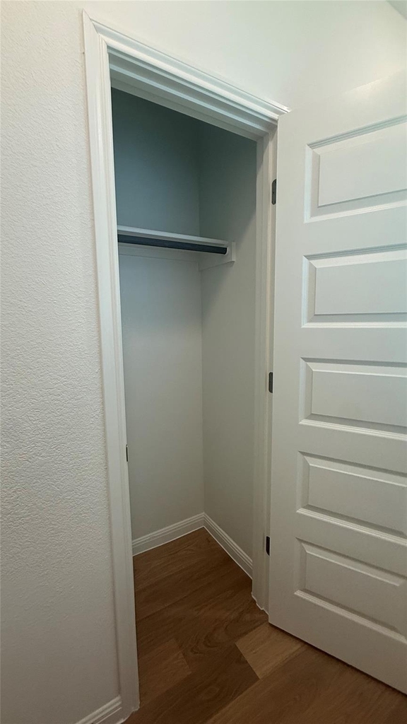 176 Hornet St - Photo 3
