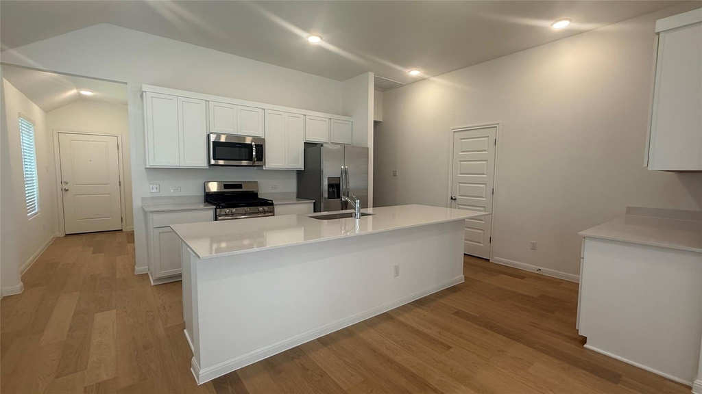176 Hornet St - Photo 5