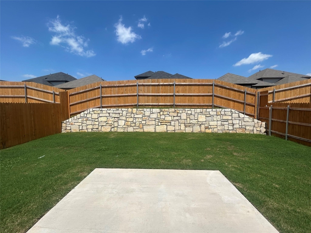 176 Hornet St - Photo 19