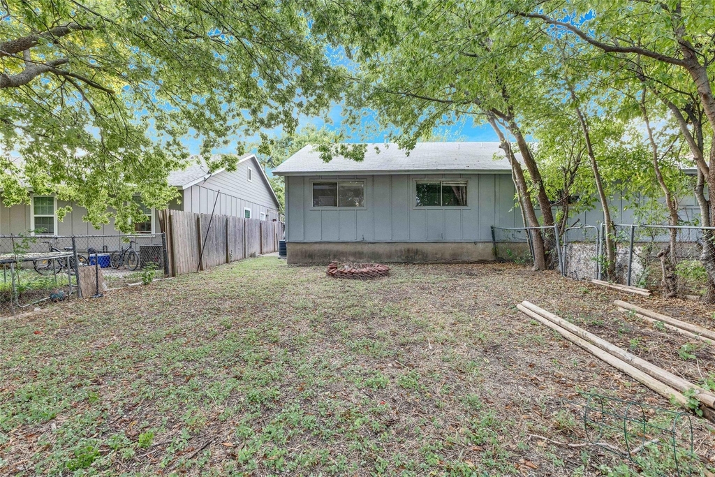 10801 Lanshire Dr - Photo 15
