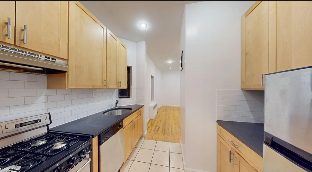 East 76th Street - Photo 0