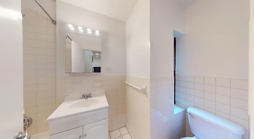 East 76th Street - Photo 3