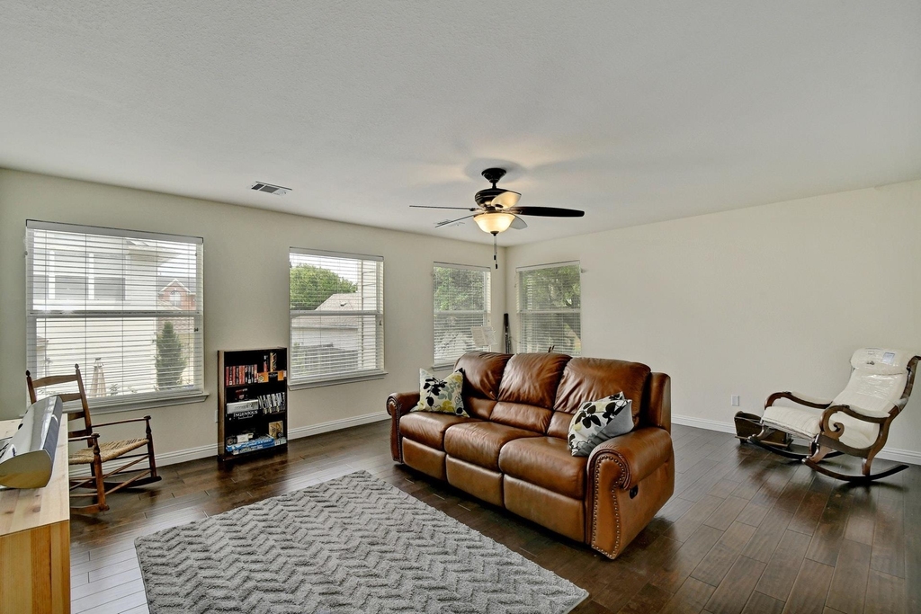 3111 Dawn Mesa Ct - Photo 18
