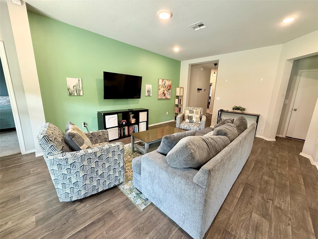 6013 Brocade Dr - Photo 3