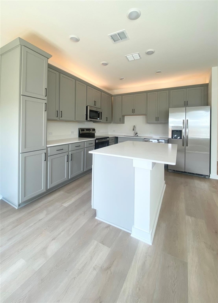 700 Horseshoe Dr - Photo 2
