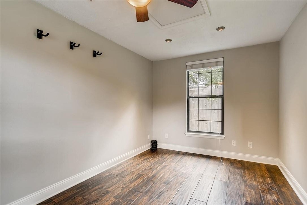 1703 Cannonwood Ln - Photo 9